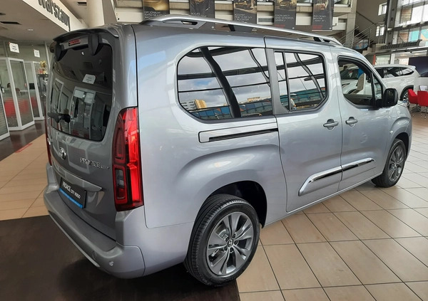 Toyota Proace City Verso cena 147700 przebieg: 6, rok produkcji 2024 z Świecie małe 79